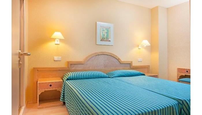 Hotel Iberostar Waves Ciudad Blanca poza 1