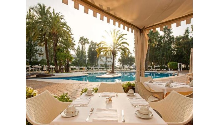 Hotel Iberostar Waves Ciudad Blanca poza 3