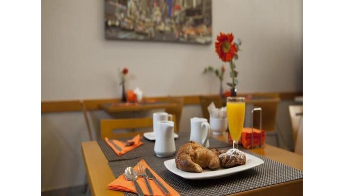 Hotel La City poza 3