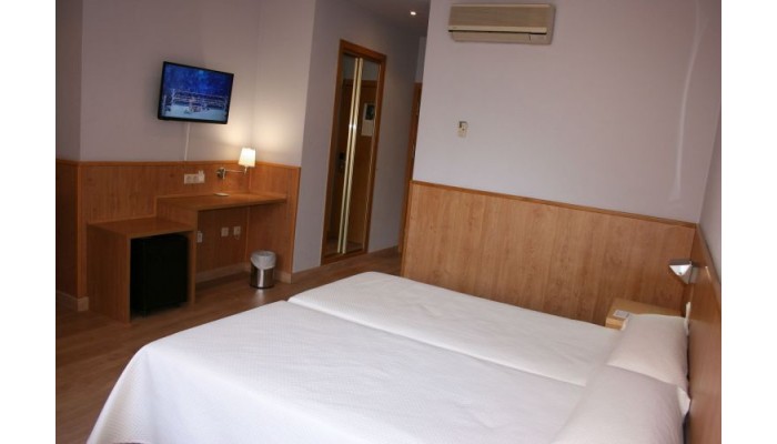 Hotel Mendez Nunez poza 1