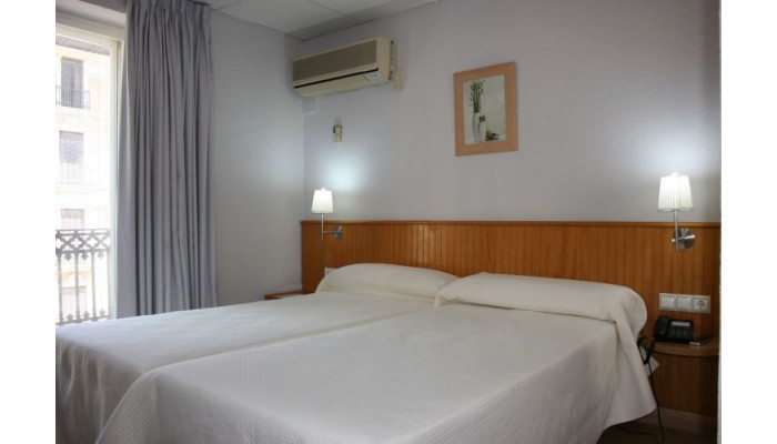 Hotel Mendez Nunez poza 7