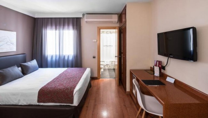 Hotel Catalonia Castellnou poza 28