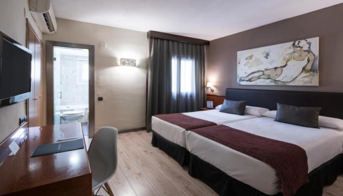 Hotel Catalonia Castellnou poza 12