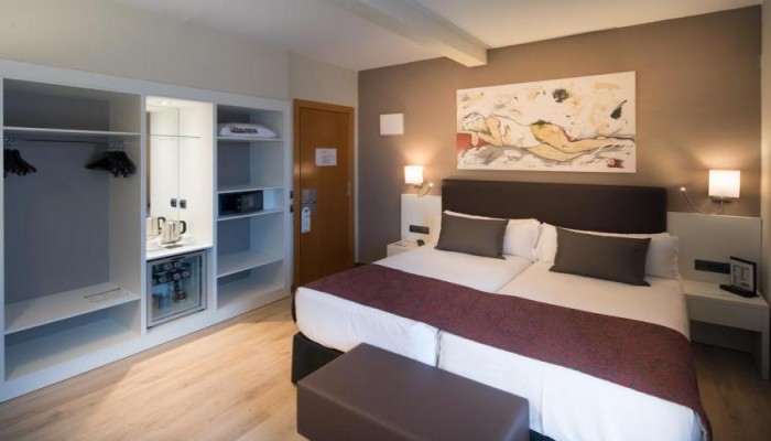 Hotel Catalonia Castellnou poza 5