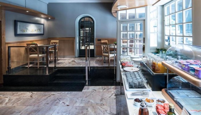 Hotel Catalonia Castellnou poza 37