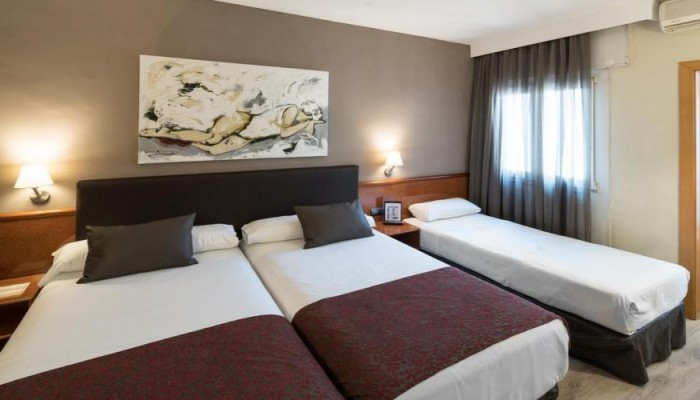 Hotel Catalonia Castellnou poza 15