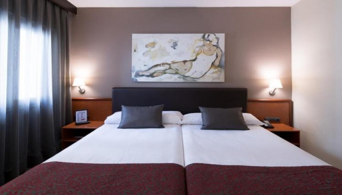 Hotel Catalonia Castellnou poza 11