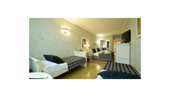 Salles Hotel Pere Iv poza 6