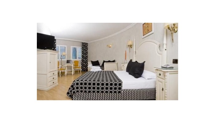 Salles Hotel Pere Iv poza 8