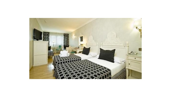 Salles Hotel Pere Iv poza 18