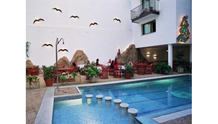 Neptuno Apartments poza 2