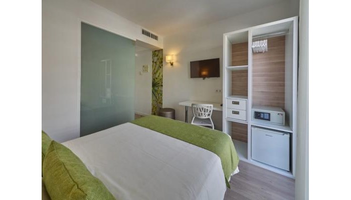Bq Amfora Beach Hotel - Adults Only poza 3
