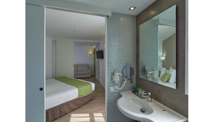 Bq Amfora Beach Hotel - Adults Only poza 12