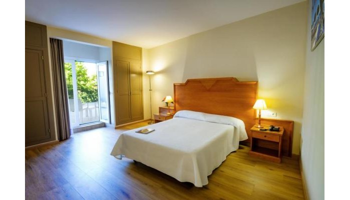 Hotel Monarque El Rodeo poza 3