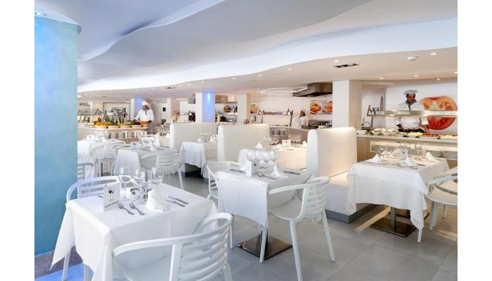 Hotel Fergus Style Cala Blanca Suites poza 6