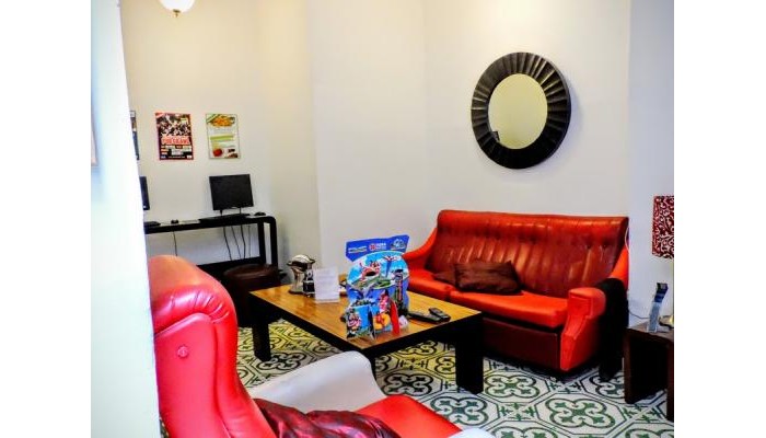 Hotel Home Youth Hostel poza 0