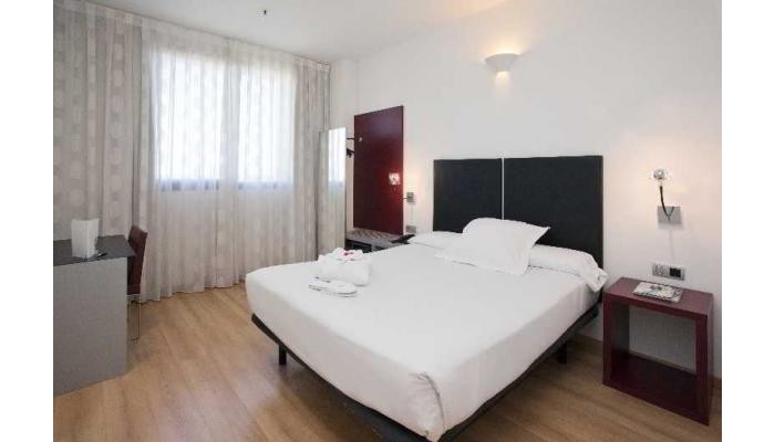 Hotel Ilunion Aqua 3 poza 1