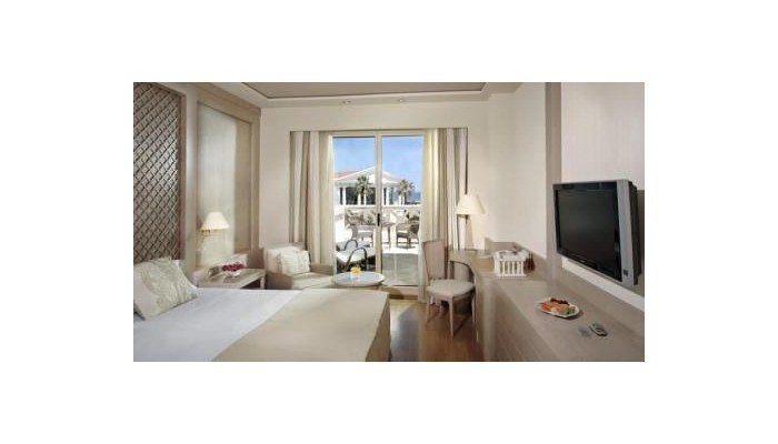 Las Arenas Balneario Resort poza 10