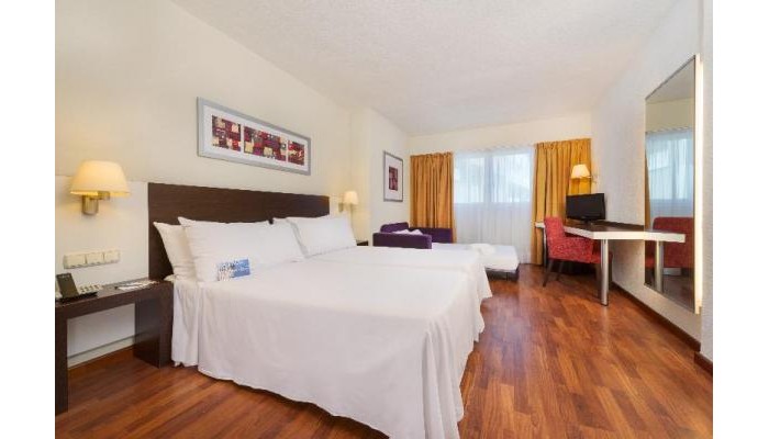 Hotel Tryp Valencia Fira poza 1